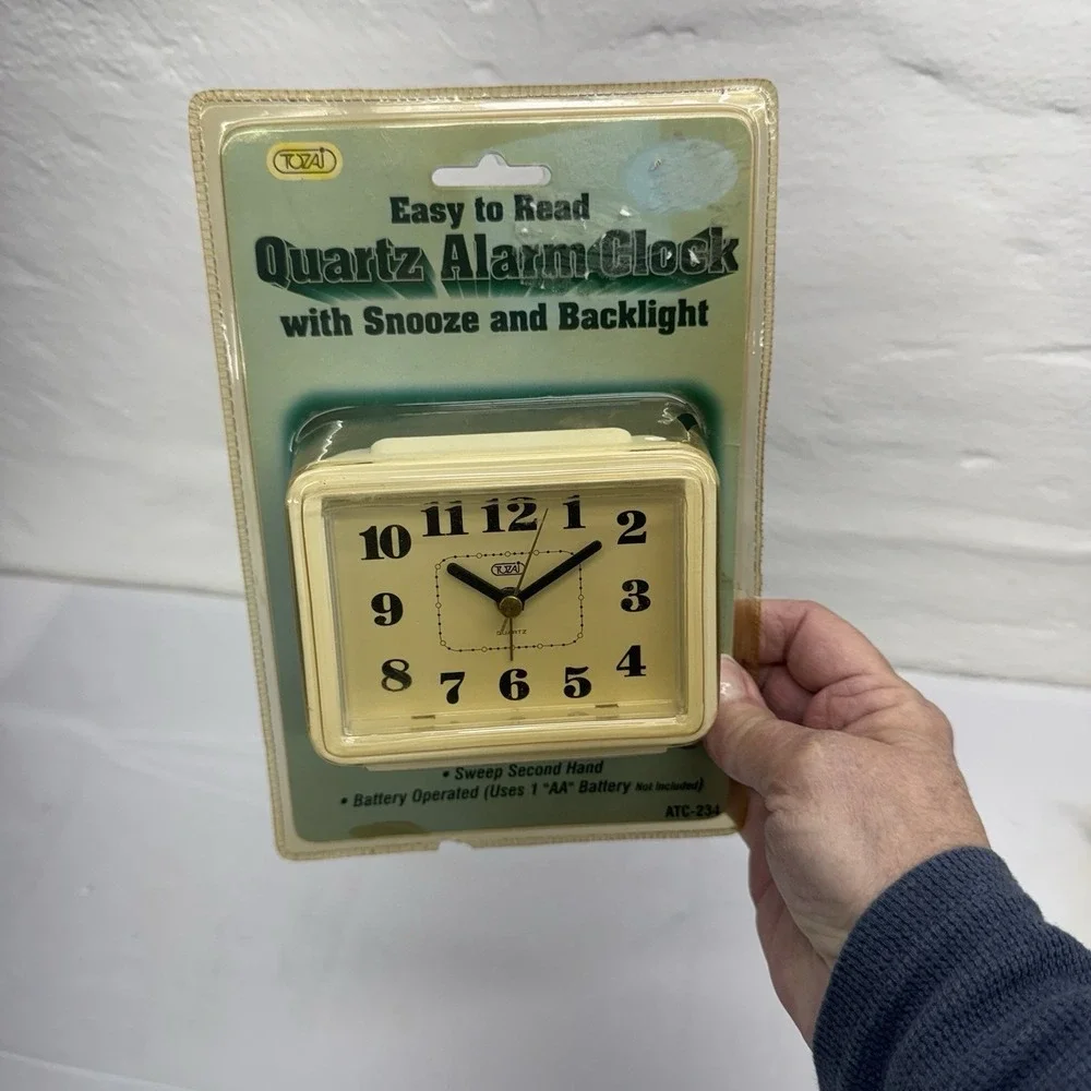 Vintage Retro, Quartz Alarm Clock Futuristic Looking New In Package ATC‎ – 234
